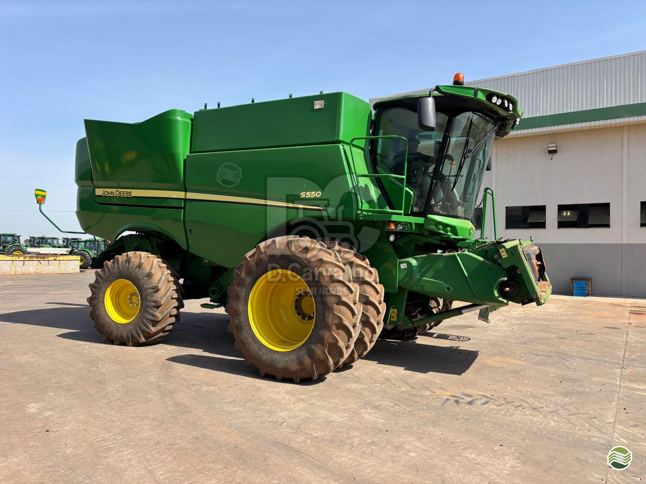 COLHEITADEIRA JOHN DEERE JOHN DEERE S550 D. Carvalho - John Deere ARACATUBA SÃO PAULO SP